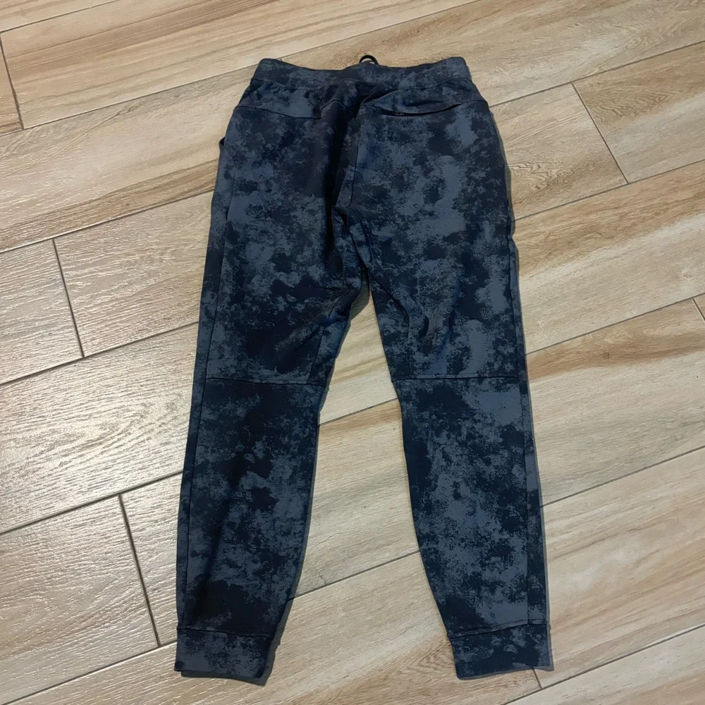 Lululemon City Sweat Jogger - Picture 10 of 11